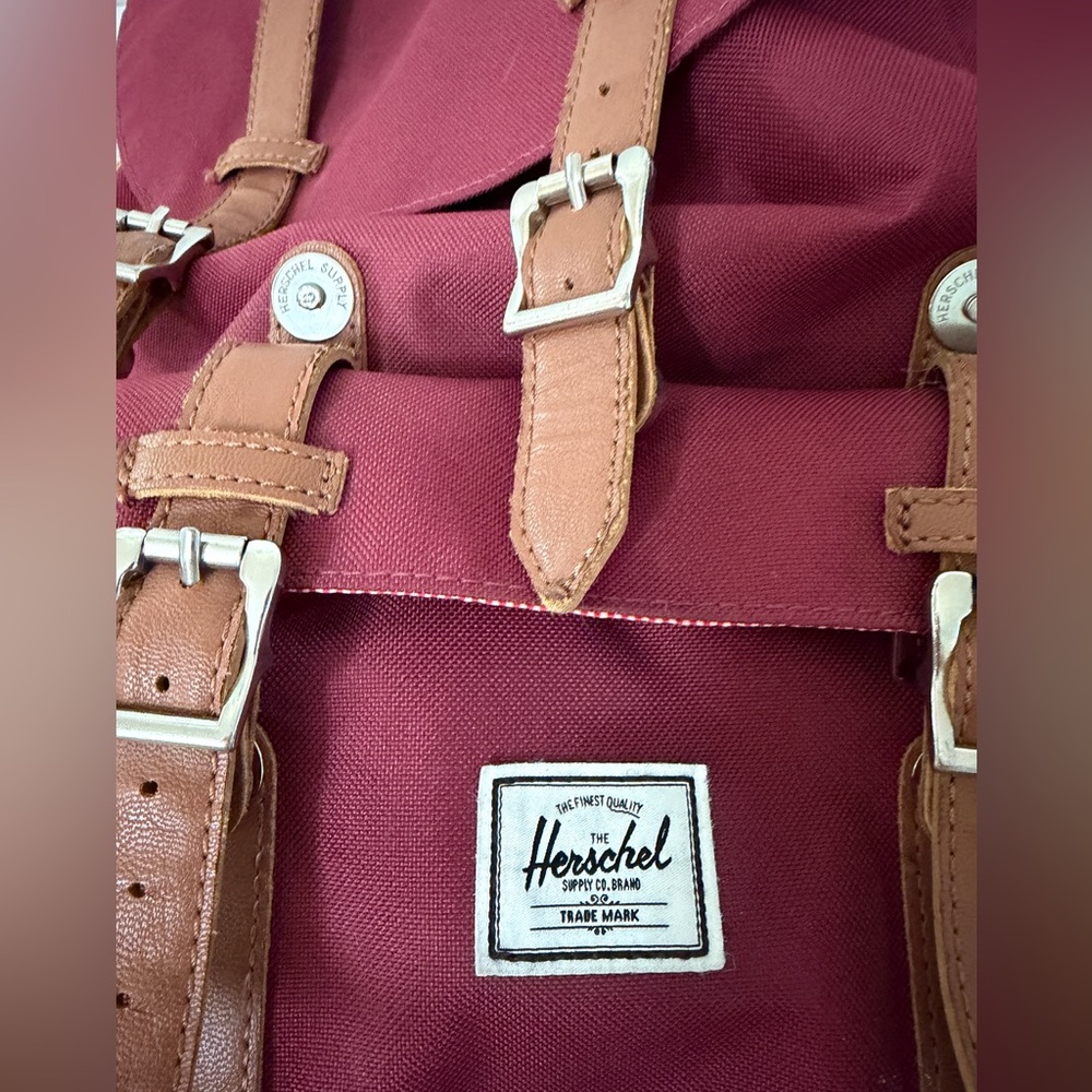 Herschel Supply Co Little America Backpack Windsor Wine Red Laptop - Picture 4 of 9